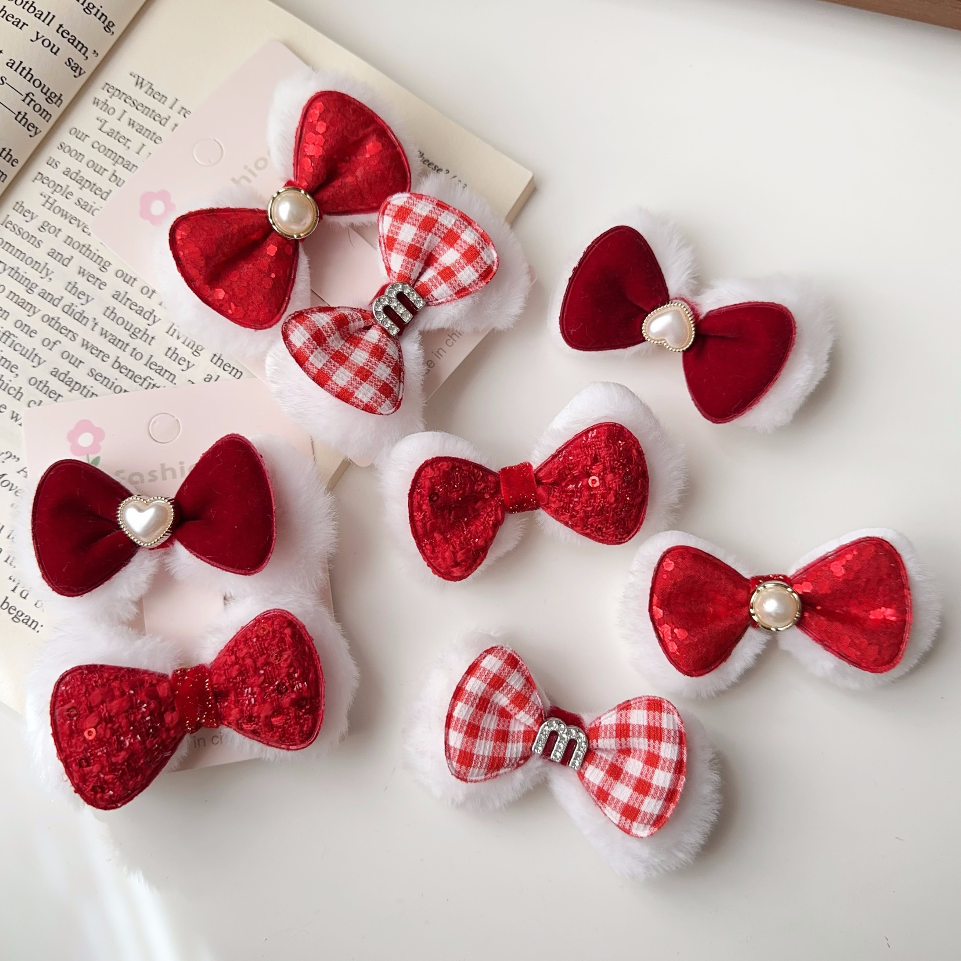 儿童发夹女孩新年发饰女童红色蝴蝶结发卡喜庆毛绒侧边夹过年头饰
