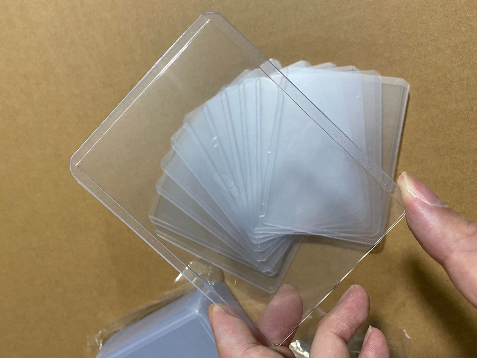 pvc透明卡套白料高清带保护膜35丝球星卡35pt游戏王专供日韩批发