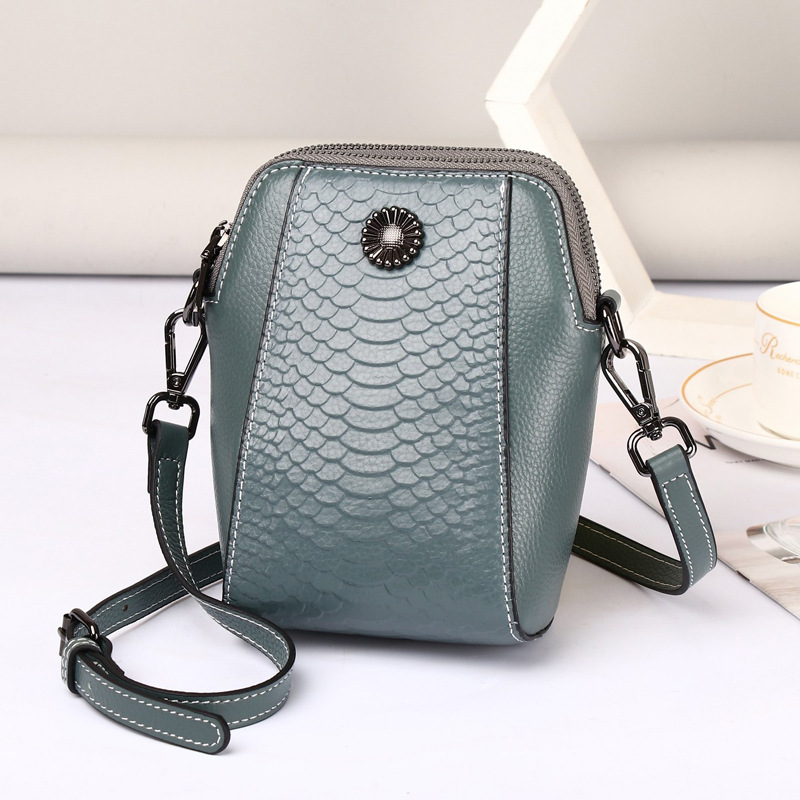 时尚头层牛皮压纹女士斜挎包潮女休闲小挎包手机包包真皮女包