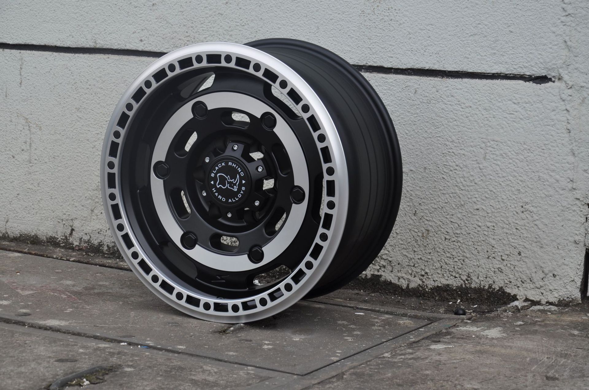 内防脱复古轮毂铝合金轮毂汽车轮毂胎铃16寸17寸18寸大饼越野款