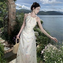 2024夏季新款越南泰国海边度假修身显瘦刺绣吊带连衣裙女