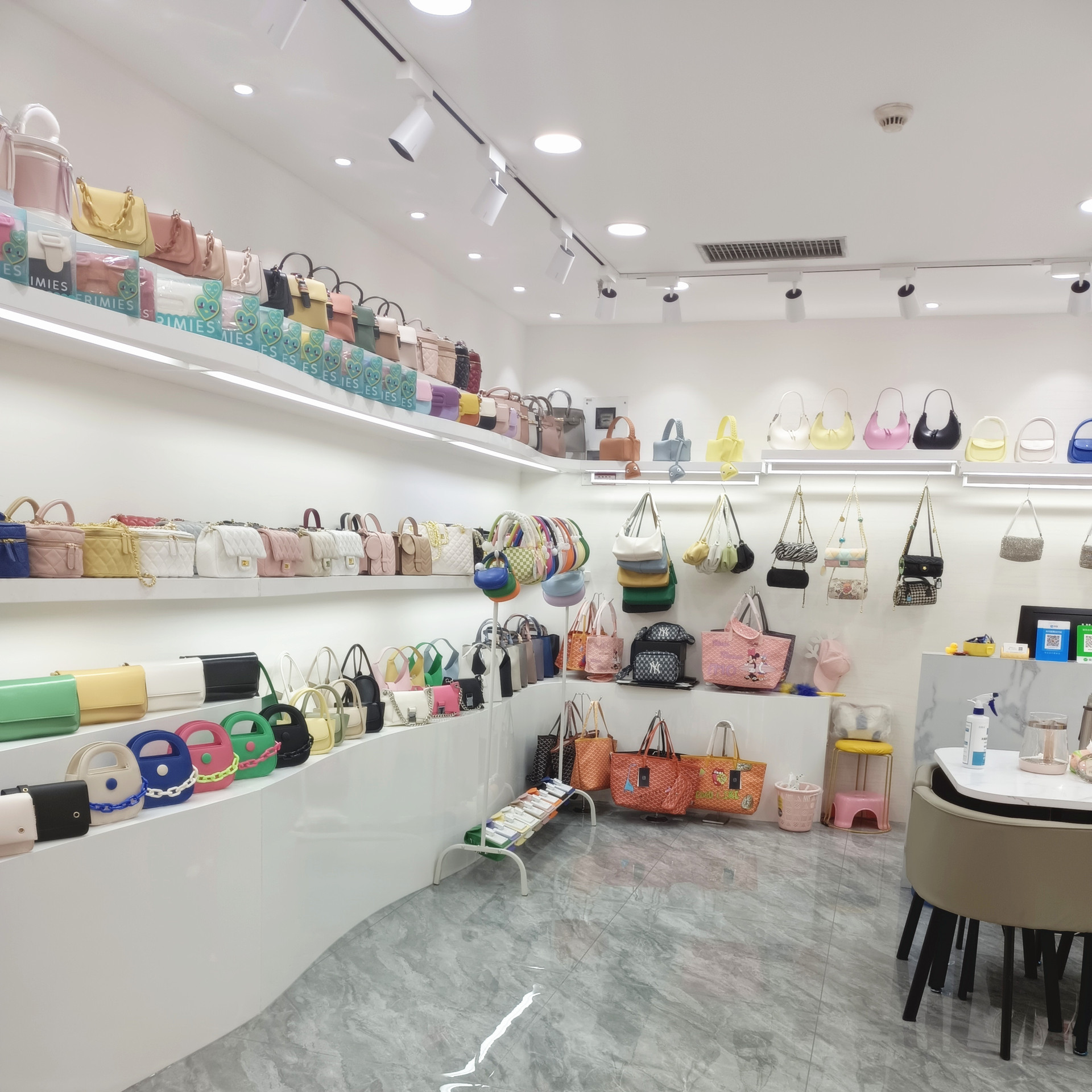 包包尾货清仓 2022特价福利直播会场包包批发包包女时尚斜挎女包