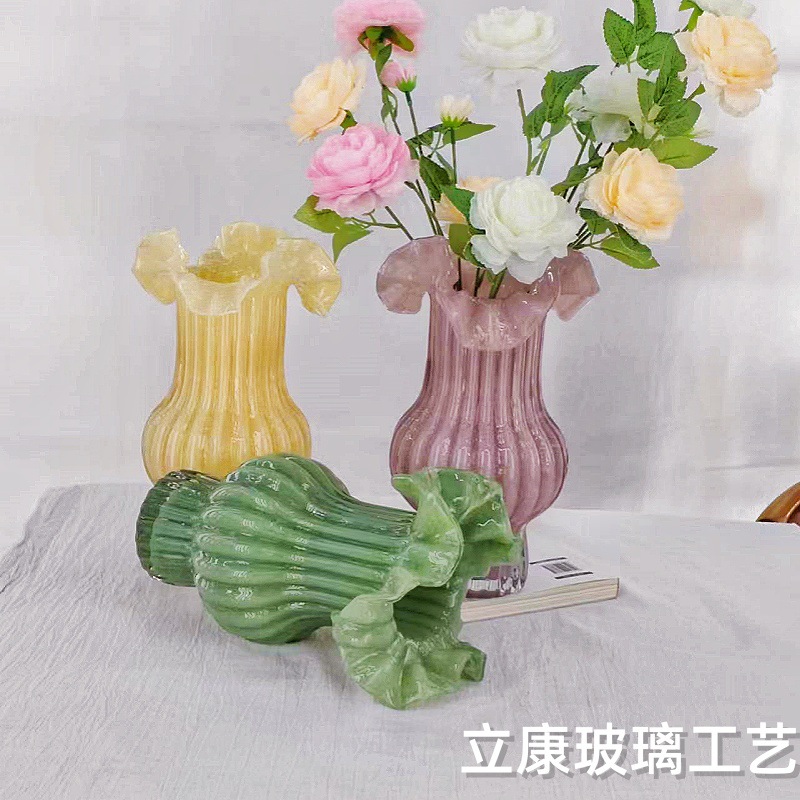 Factory Direct Sales Mid-Ancient Pleated Glass Vase Decorative Ornament Living Room and Hotel Wedding Senior Sense Fenton Flower Container