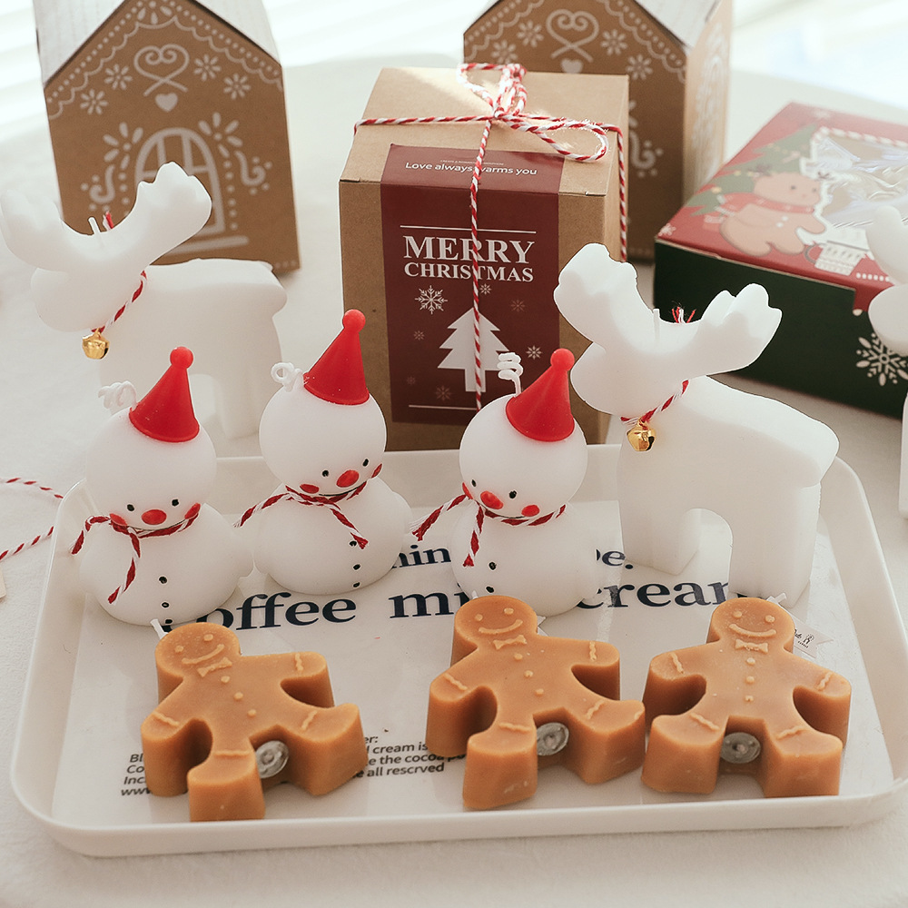 Wholesale Modeling Gingerbread Man Aromatherapy Christmas Candle Creative Holiday Atmosphere Decoration Christmas Gift Aromatherapy Candle