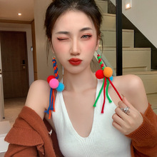 韩国毛毛球趣味搞怪长款不对称个性夸张耳环时尚简约撞色流苏耳饰