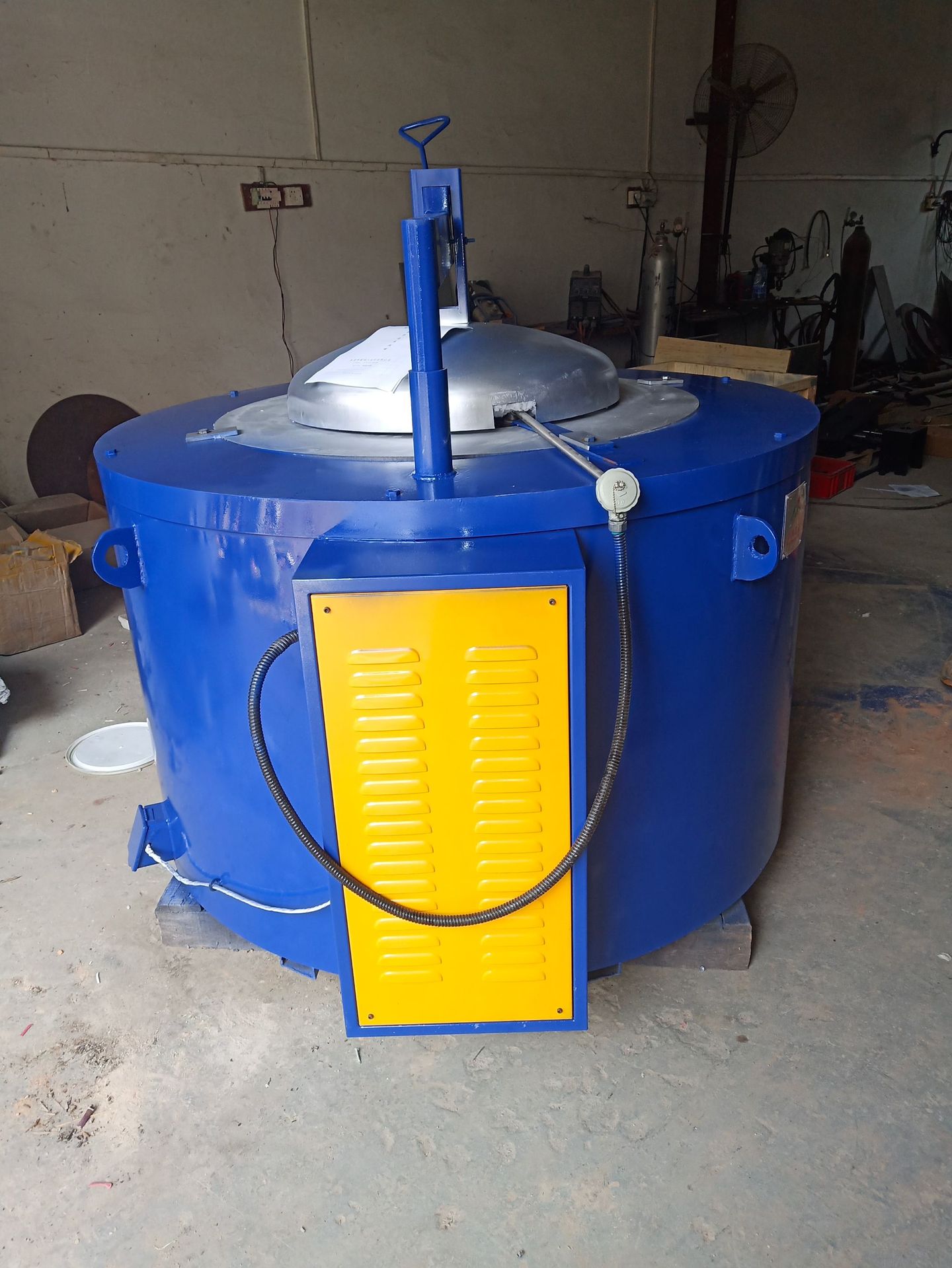 厂家自作熔铝炉熔炼炉铝合金熔化炉 高温坩埚电炉 渗井式电阻炉