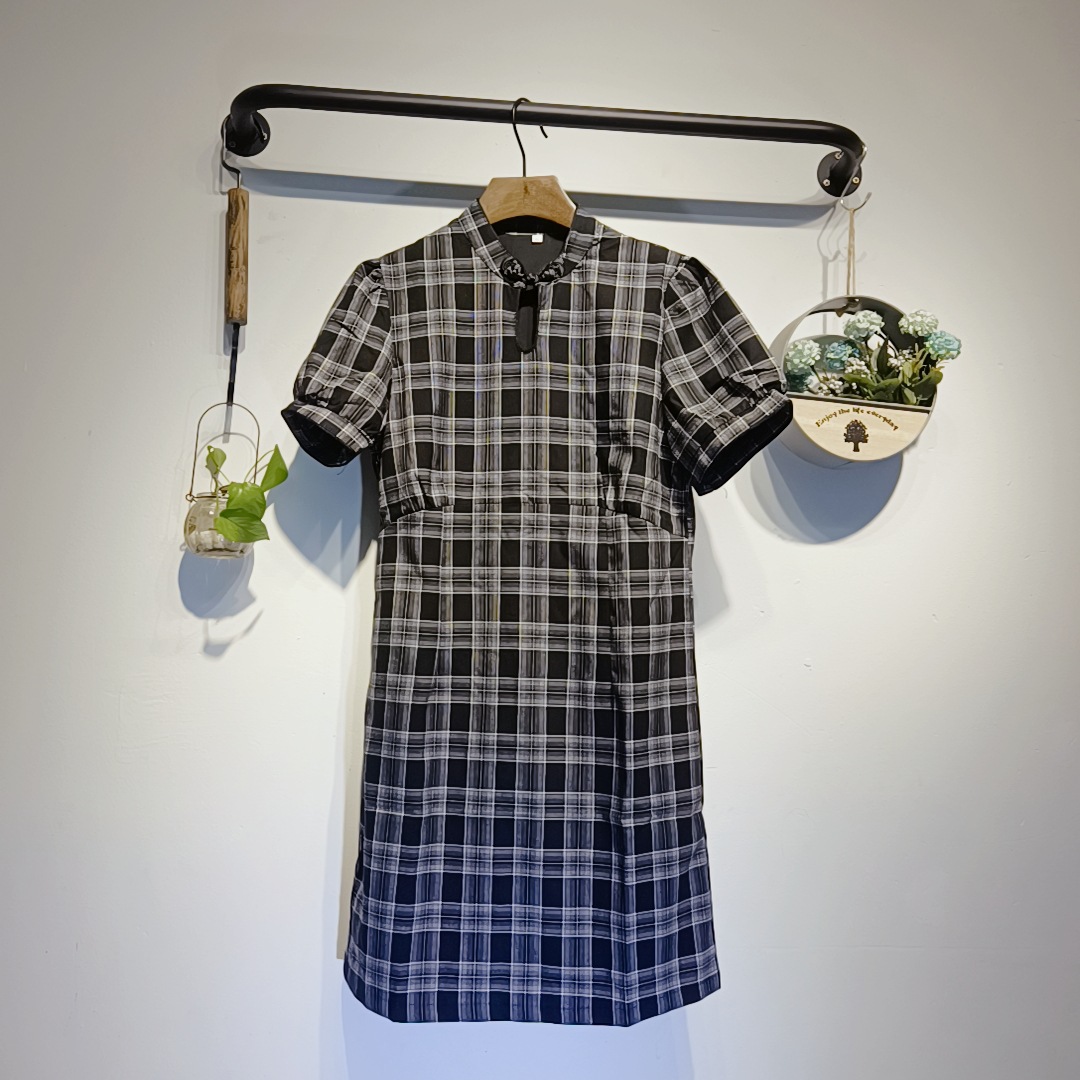 pr/rt 2022夏季新款 民族风立领盘扣复古格纹气泡短袖连衣裙