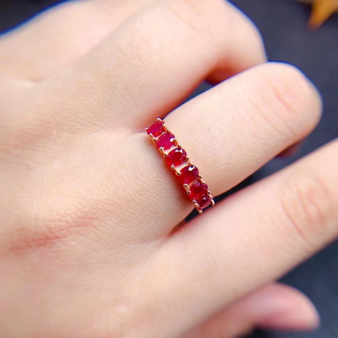 天然鸽血红红宝排戒简约晶体干净通透火彩好925银镶