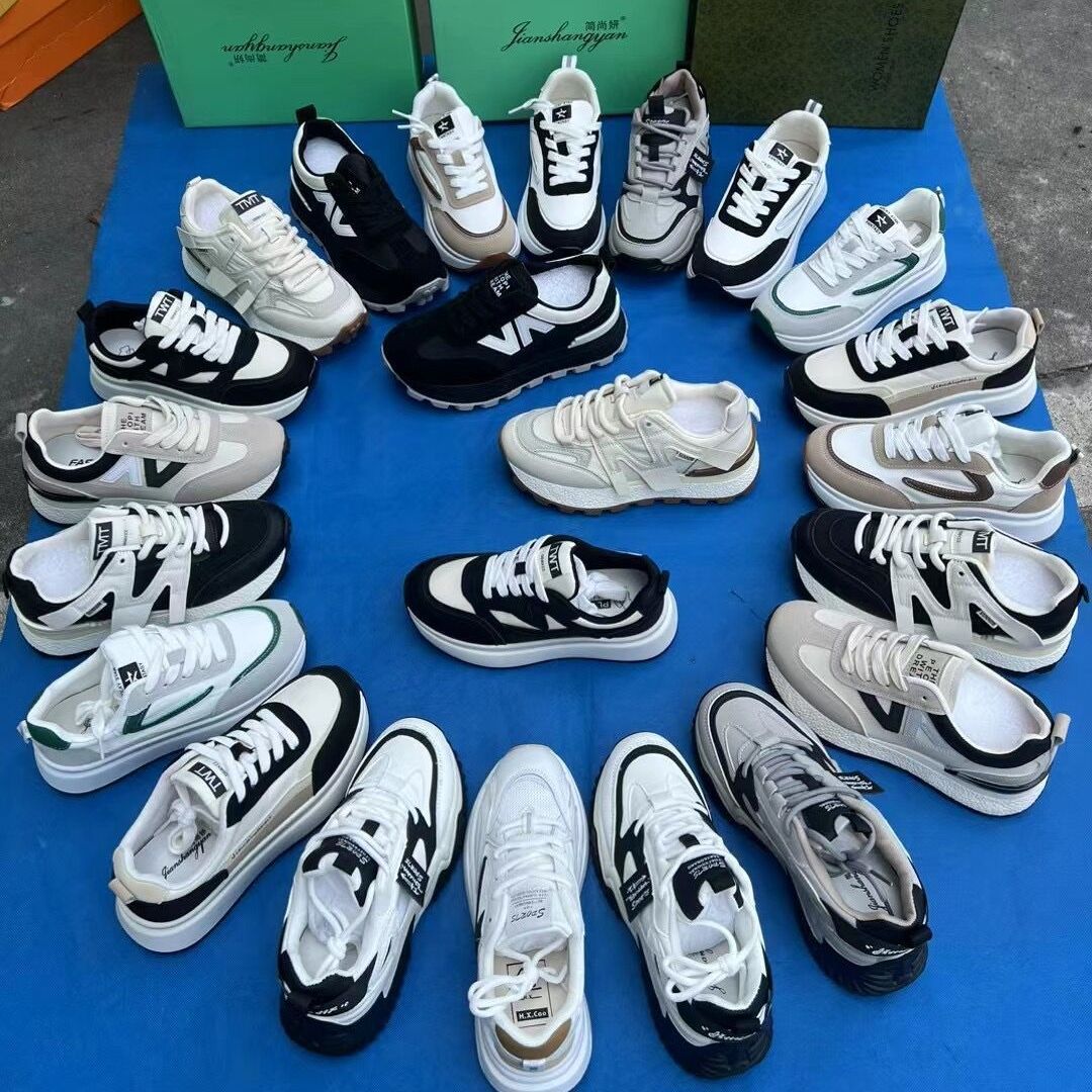 秋冬季休闲运动女鞋学生跑步老爹鞋温州鞋子批发小白鞋5-20元货源