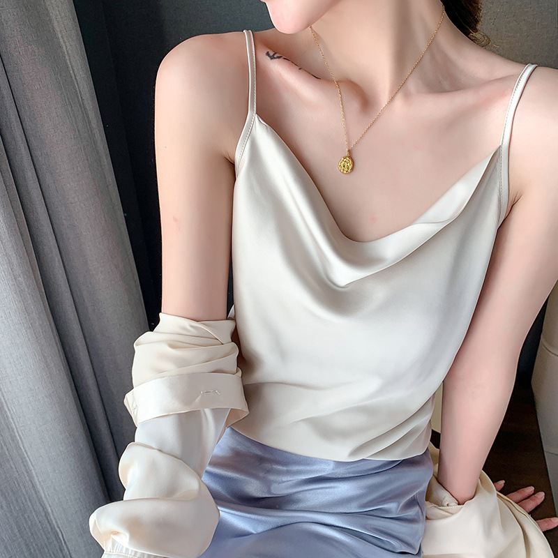 设计师真丝小吊带背心女网红爆款西装内搭绸缎面醋酸法式别致上衣