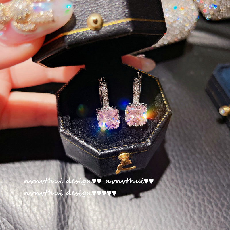 Bright Luminous Aquamarine Ear Clip 18K Gold Plating Colored Gems Eardrops Amethyst Zircon Swiss Blue Full Diamond Ear Ring