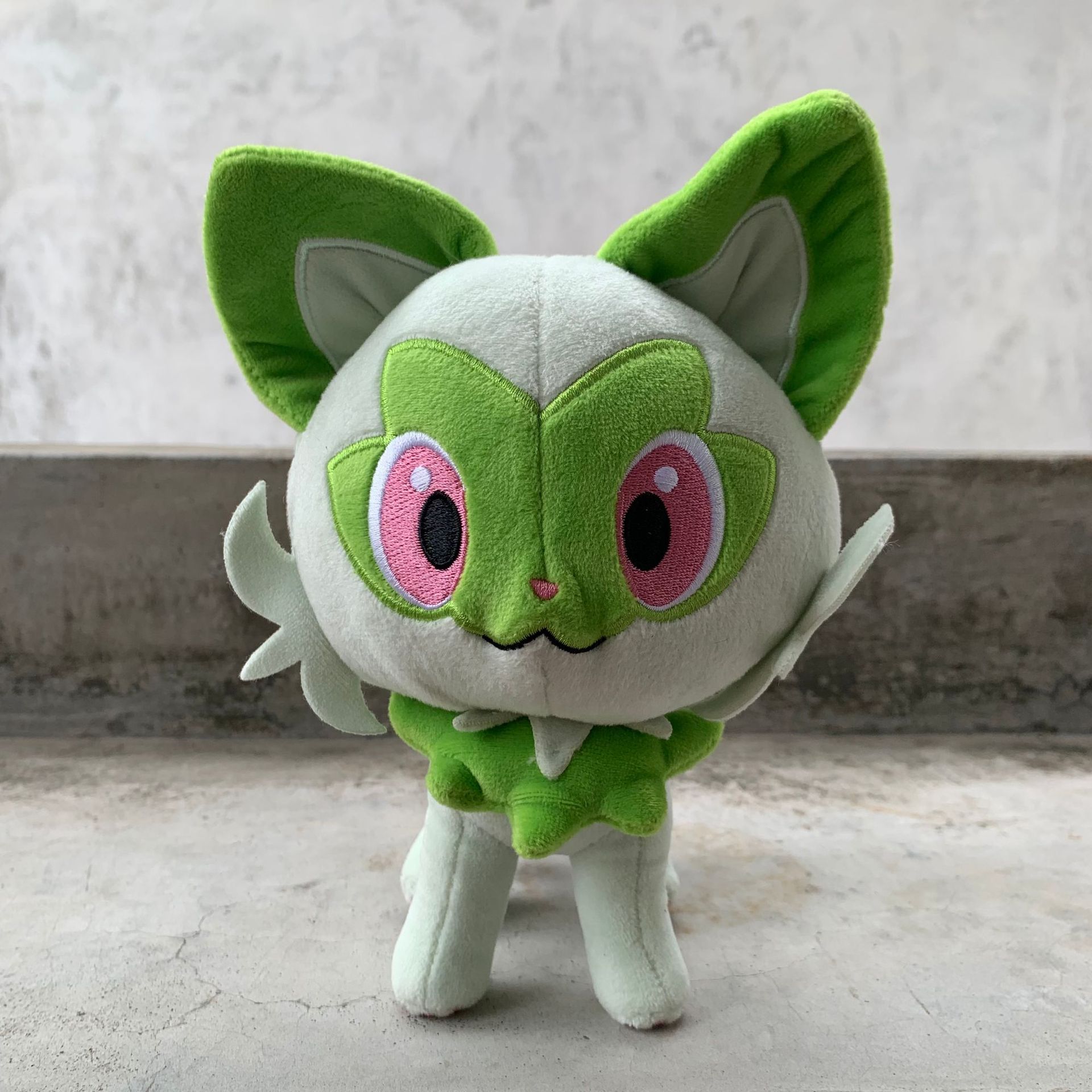 外贸日单 新叶猫20cm 精灵宝可梦 宠物小精灵 卡通动漫周边玩偶