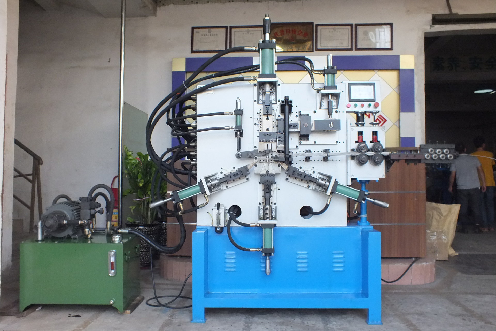 打扣机东莞打扣机三角打扣机四方打扣八字打扣机皮带扣打扣机