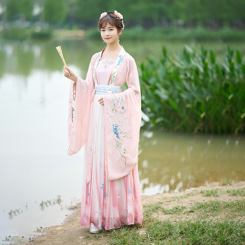 新款汉服女对襟广袖齐腰襦裙三件套春夏古装刺绣清新淡雅艺术照用