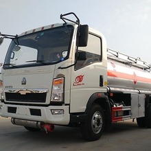 全新出口中国重汽SINOTRUK轻卡5-8吨加油车18953179839