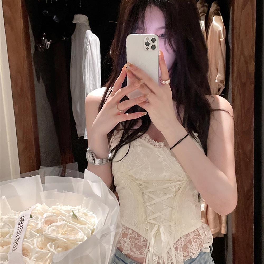 日系露肩蕾丝上衣图片