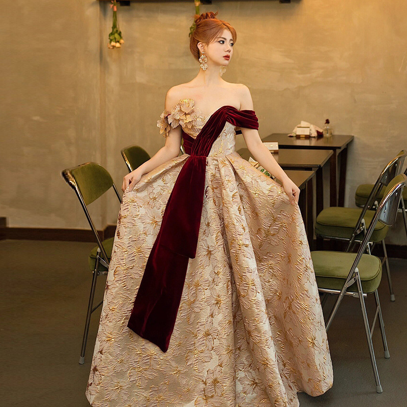 大码一字肩晚礼服高端宴会气质胖mm新娘小众高级感孕妇结婚敬酒服