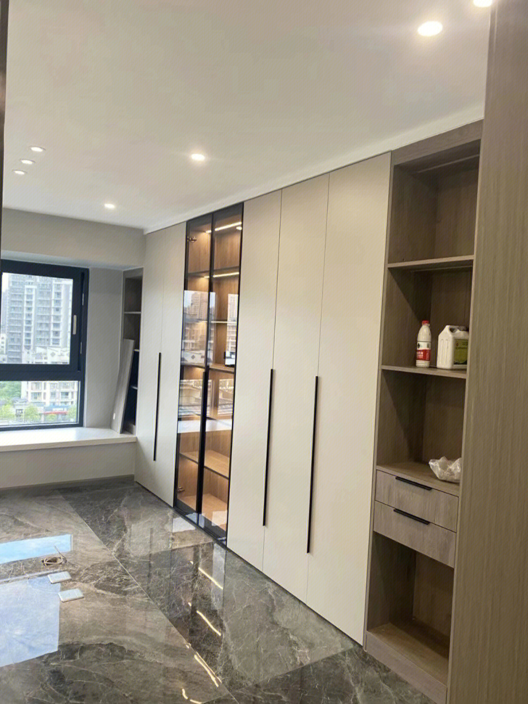 j4c成都全屋可订衣柜储物柜衣帽间现代简约卧室整体家具实木柜子