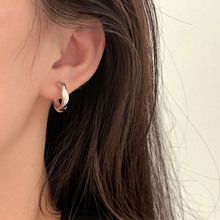 银瑞泰s925纯银不规则莫比乌斯耳环女小众设计高级感气质百搭耳扣