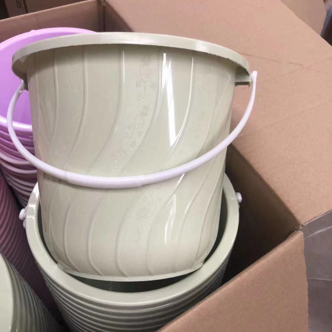 5斤装草莓桶塑料水桶儿童沙滩玩具桶家用手提塑料桶百货两元批发