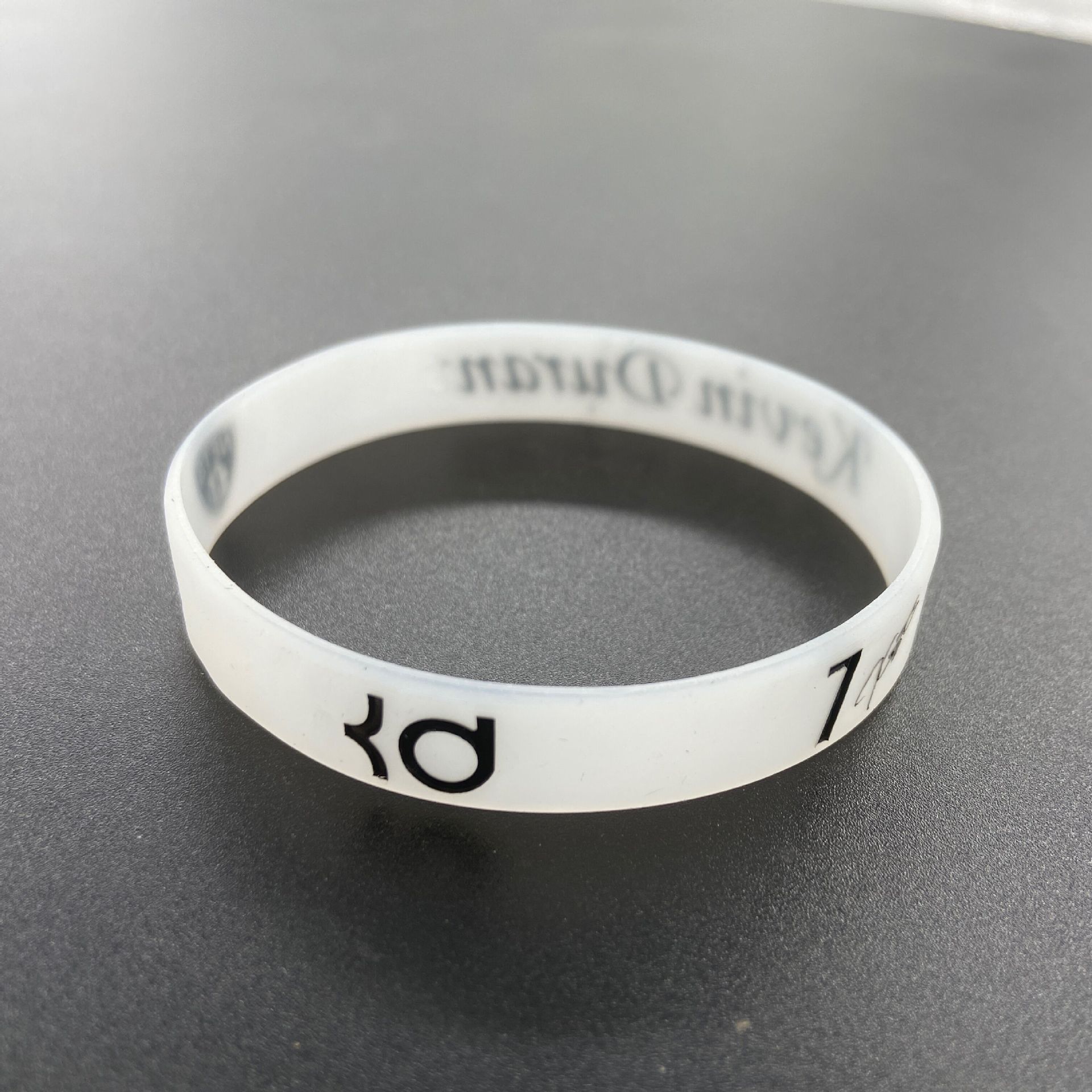 现货夜光篮球手环詹姆斯欧文杜兰特库里哈登nba透明白色荧光手环