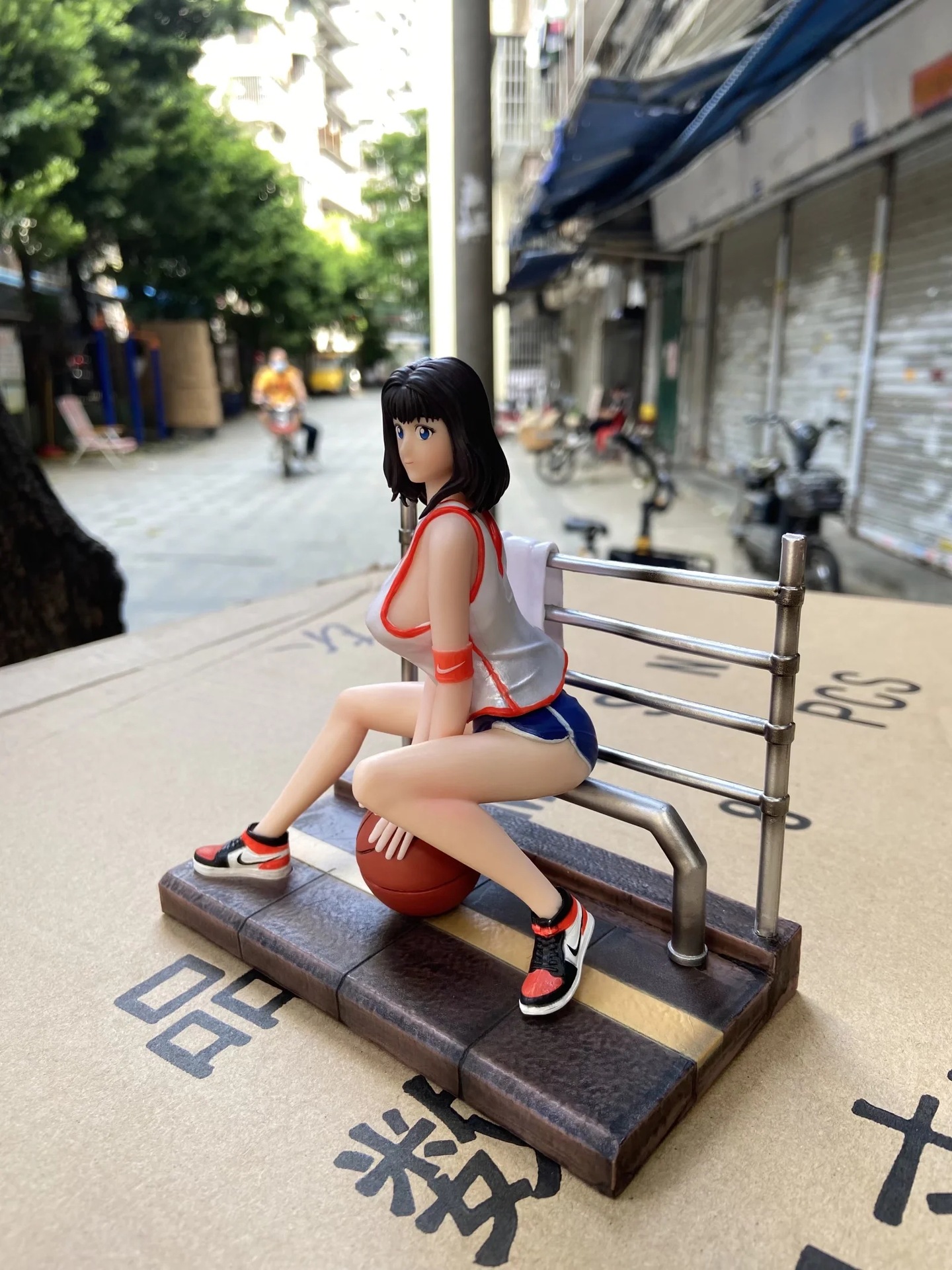 酷玩动漫 灌篮高手 gk 赤木晴子 绅士款 坐姿 场景 模型 盒装手办