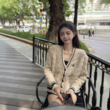 西太后小土星针织毛衣开衫女复古大V领粗麻花毛衣撞色外套上衣