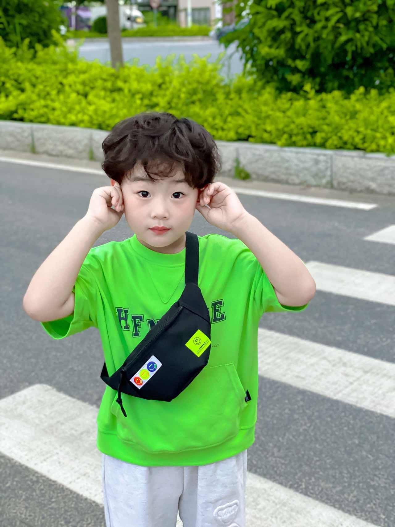 儿童包包胸包男童斜挎包外出小背包小男孩帅气潮酷腰包时尚小包潮