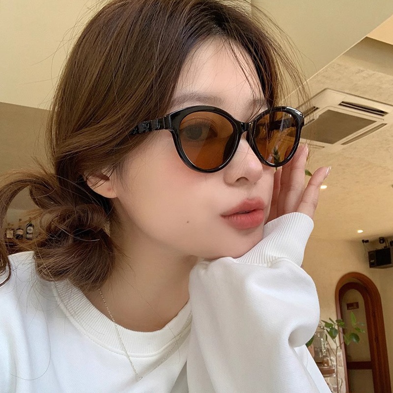 tr90超轻小香风黑色大脸墨镜女高级感网红太阳镜新款防紫外线眼镜