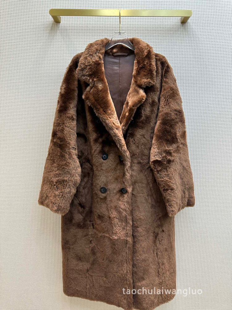 cw62753 美拉德皮毛一体大衣法式复古贵妇高奢重工毛绒皮草外套