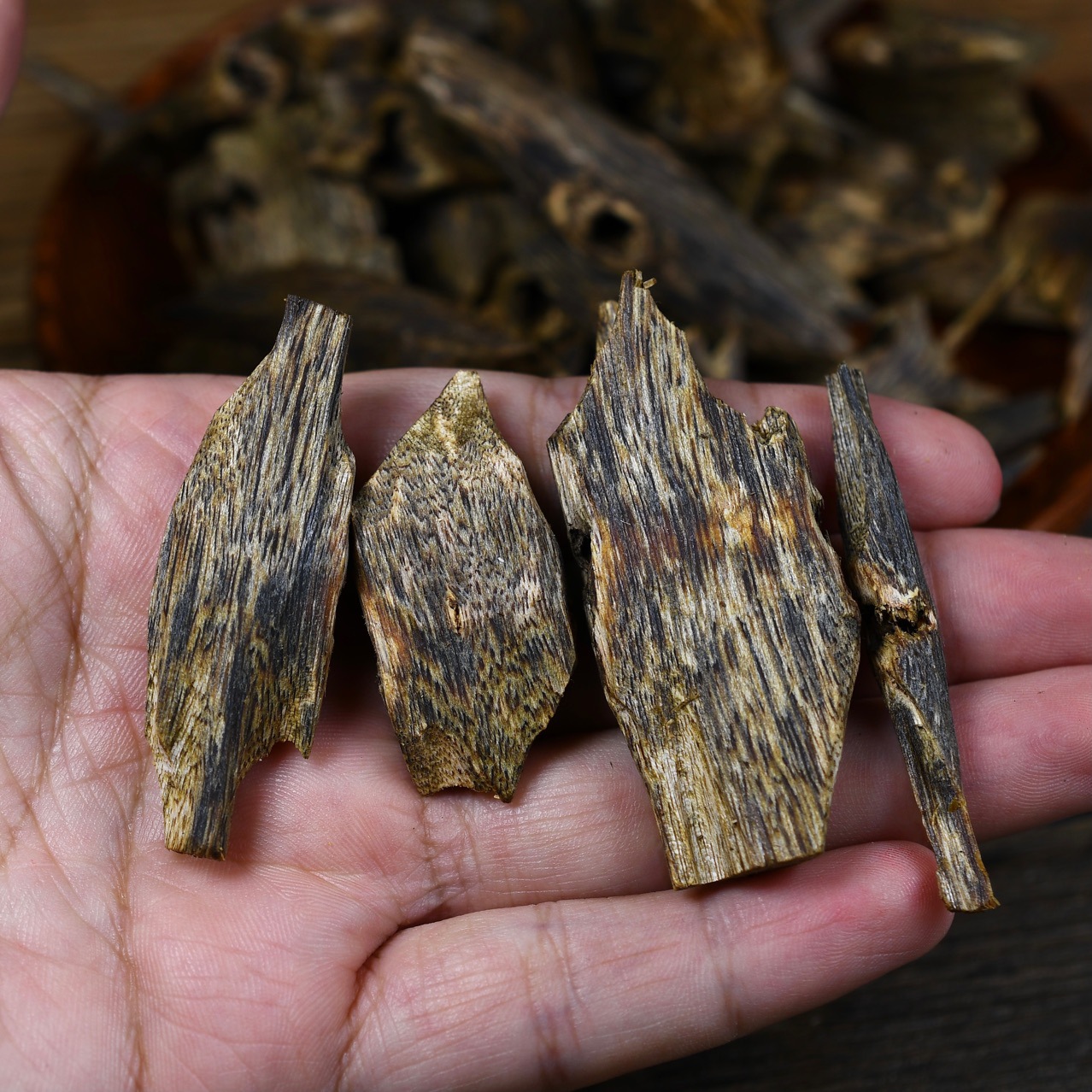 绿奇楠沉香木原木海南白棋楠 熏香原料块 室内熏香制香打粉 批发