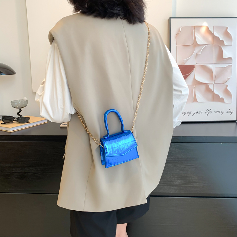 Fashion Fashionable Small Square Bag 2022 New Autumn Solid Color Women's Bag Simple Fashion Chain Crossbody Shoulder Underarm Bag