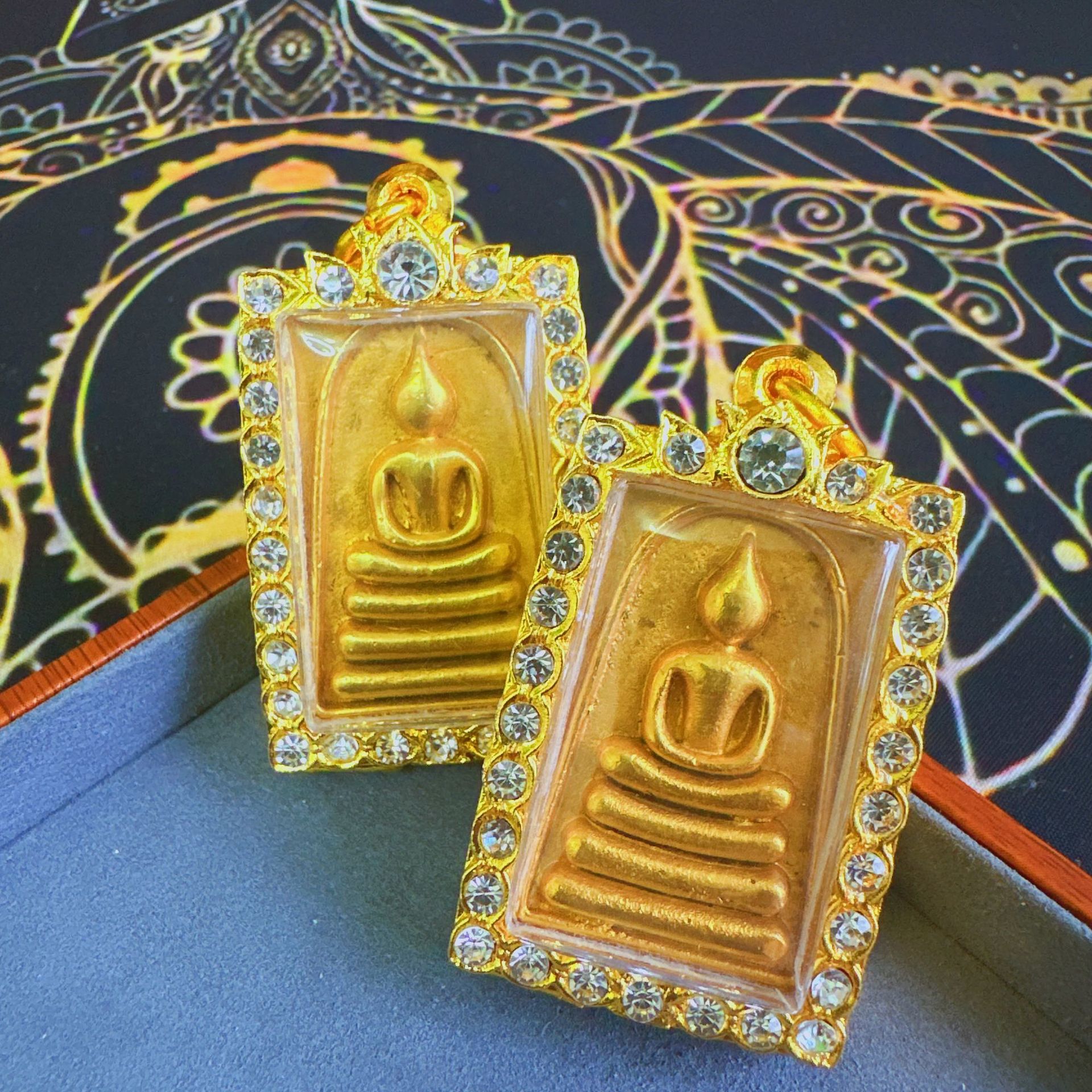 泰国特色佛牌 男女可佩戴 五大古佛崇迪 金色-阿里巴巴
