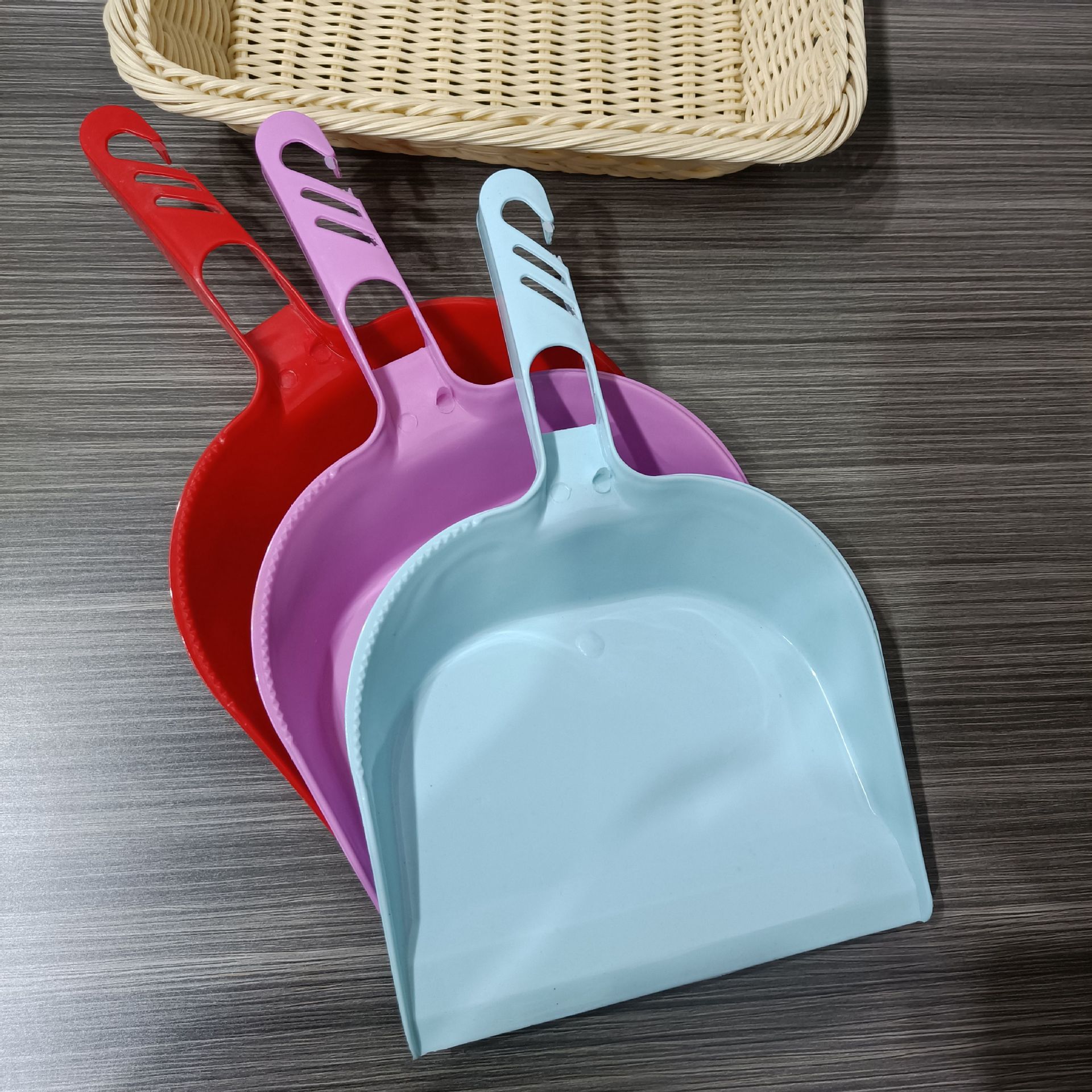 搓子簸箕搓垃圾扒斗家用垃圾矬子塑料矬子1元2元批发货源