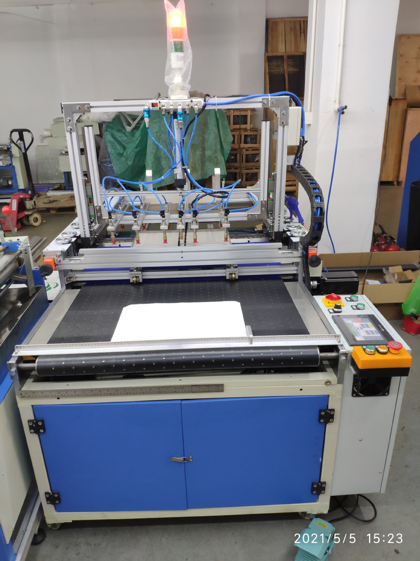 半自动皮壳机,皮壳机,糊壳机,制壳机,封面机,裱纸机