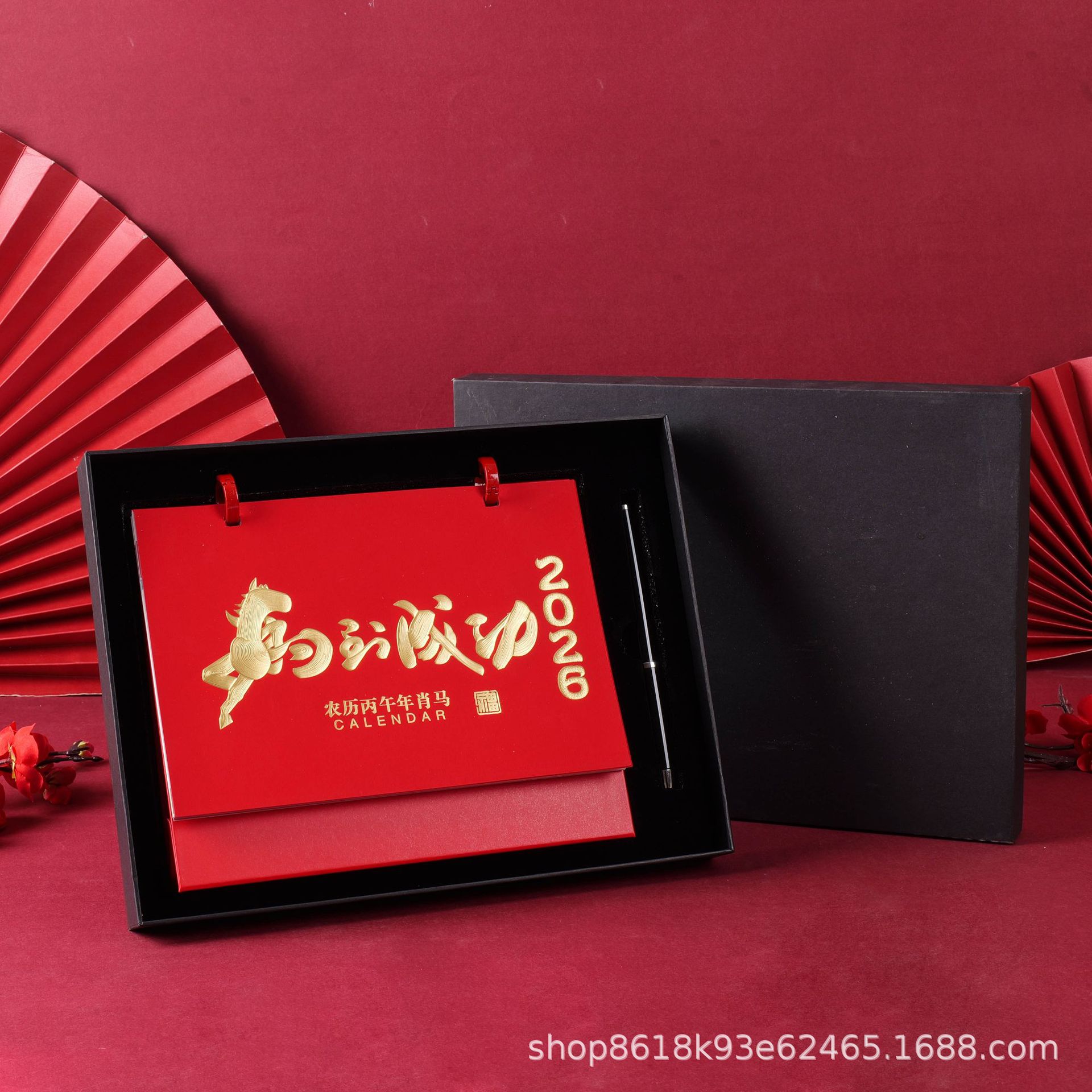 2026年红色镂空台历马年创意喜庆中国风月历伴手礼大号日历可定制