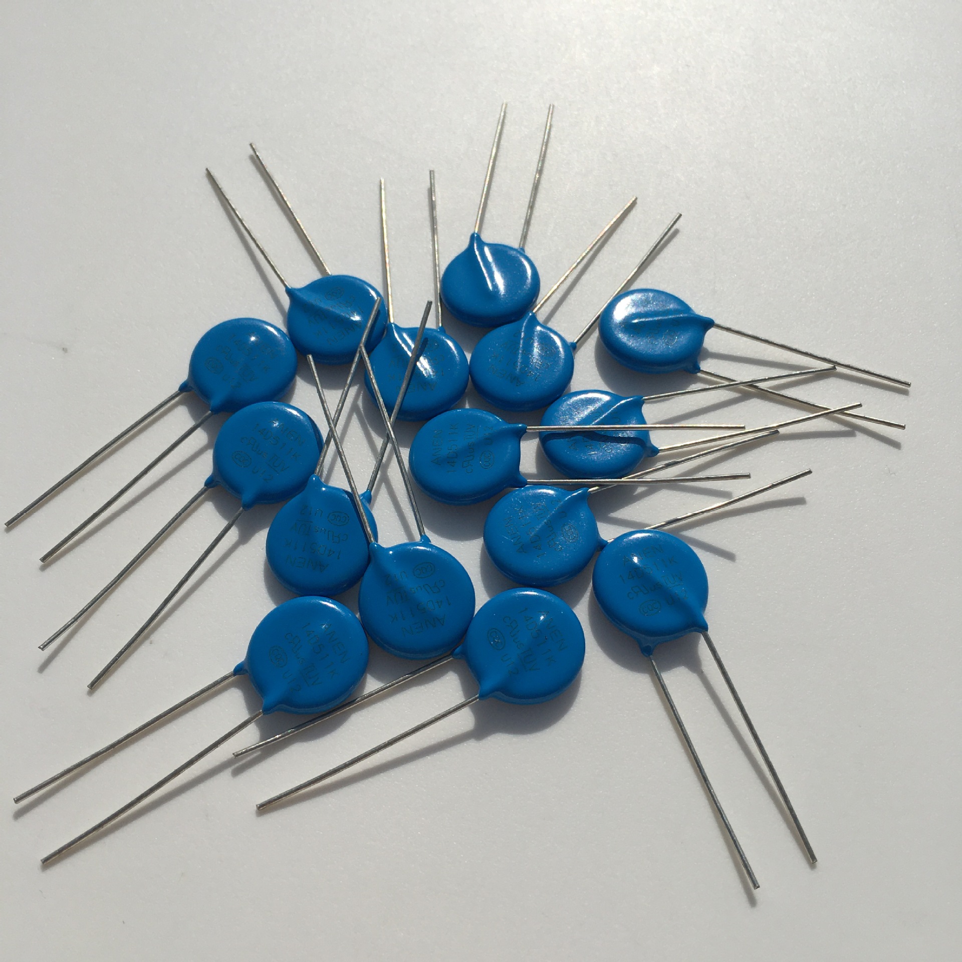 ul认证14d511k 500v压敏电阻 深圳工厂直径14mm±10%压敏电阻