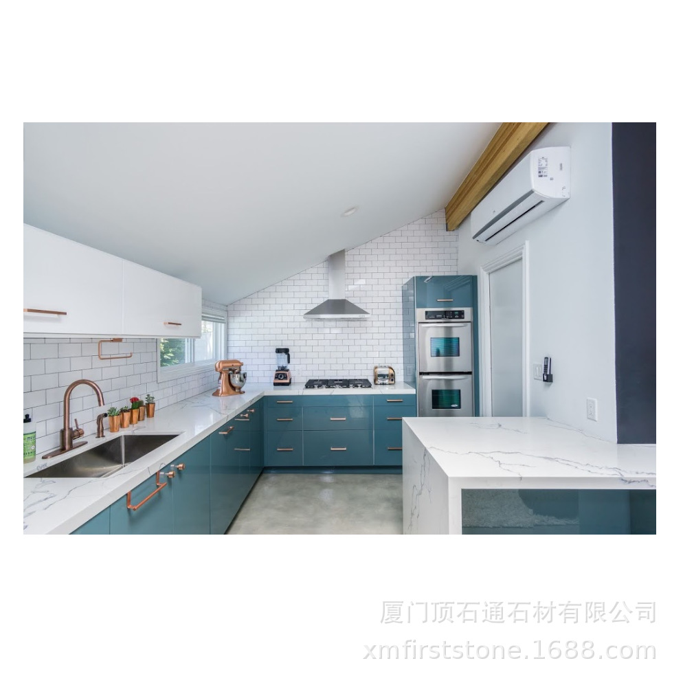 人造卡白大理石中国制造的卡拉拉白静脉复合人造厨房石英台面板