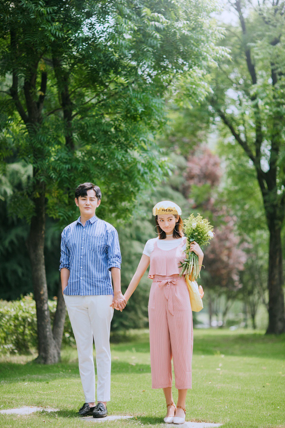 新款影楼情侣服装外景旅拍街拍文艺拍照相礼服工作室写真婚纱便装