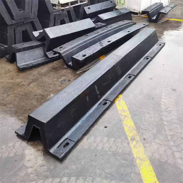 码头防撞护舷 橡胶护舷 da600型顶部带防撞板橡胶护舷-阿里巴巴