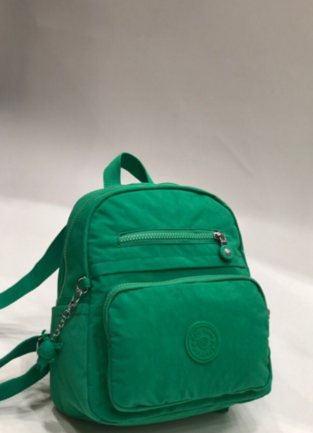 博卜双肩包女学生书包简约多层牛津包布旅行包男轻便防水尼龙背包