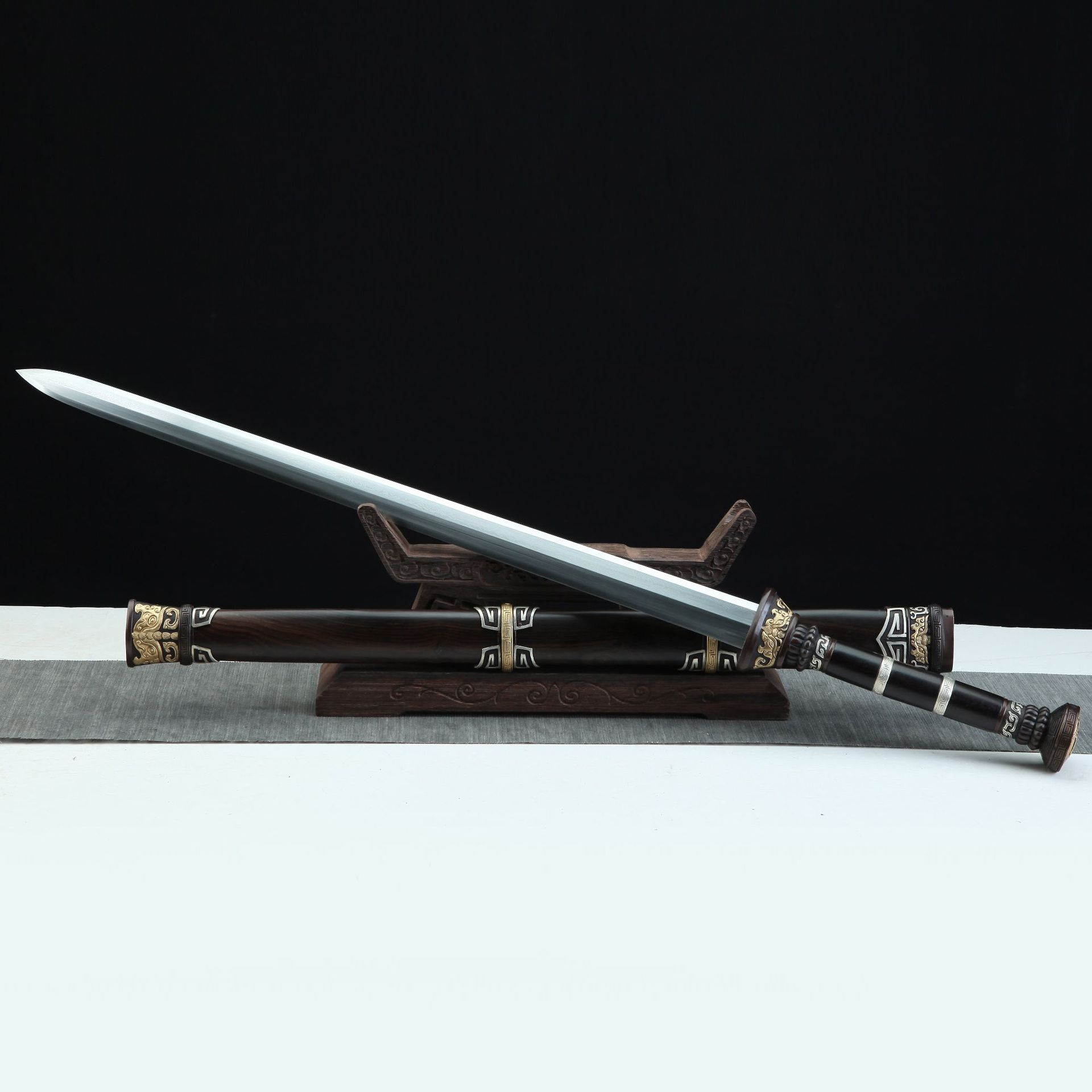 龙泉市刀剑手工锻打一体镇宅宝剑花纹钢八面春秋汉剑冷兵器未开刃