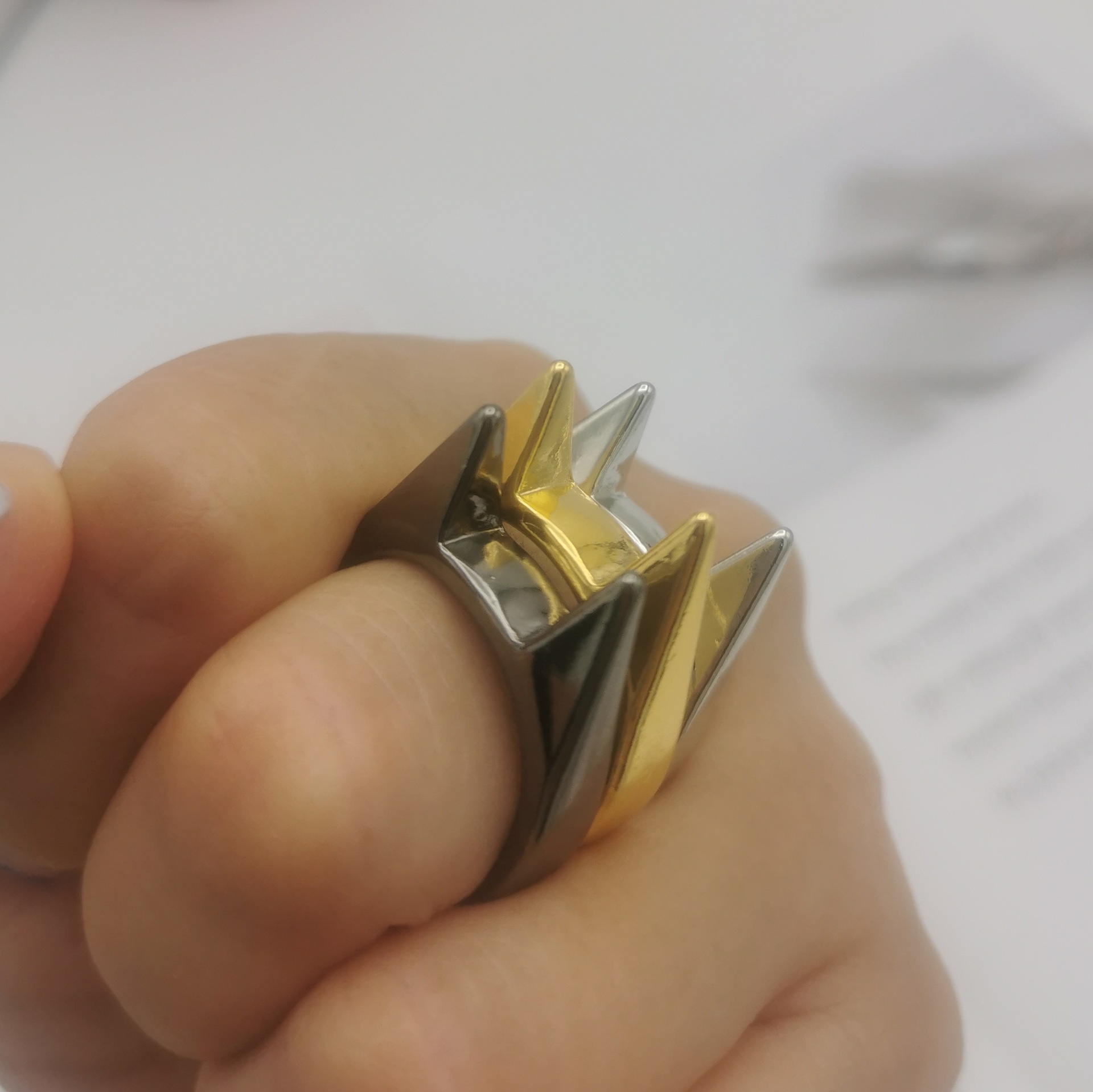 简约猫耳防狼神器防身戒指随身便携防护救生用品户外破窗求生指环