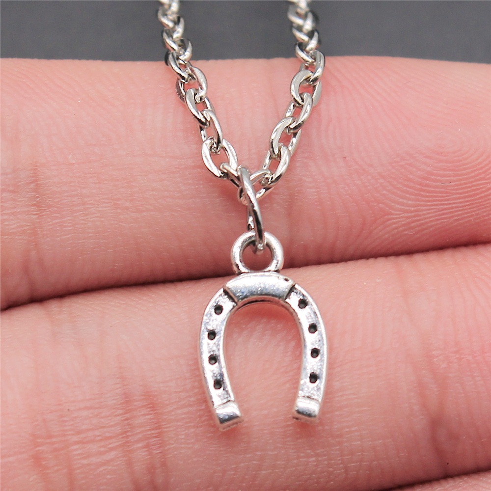 马蹄铁吊坠项链复古合金饰品外贸跨境欧美流行厂家直销