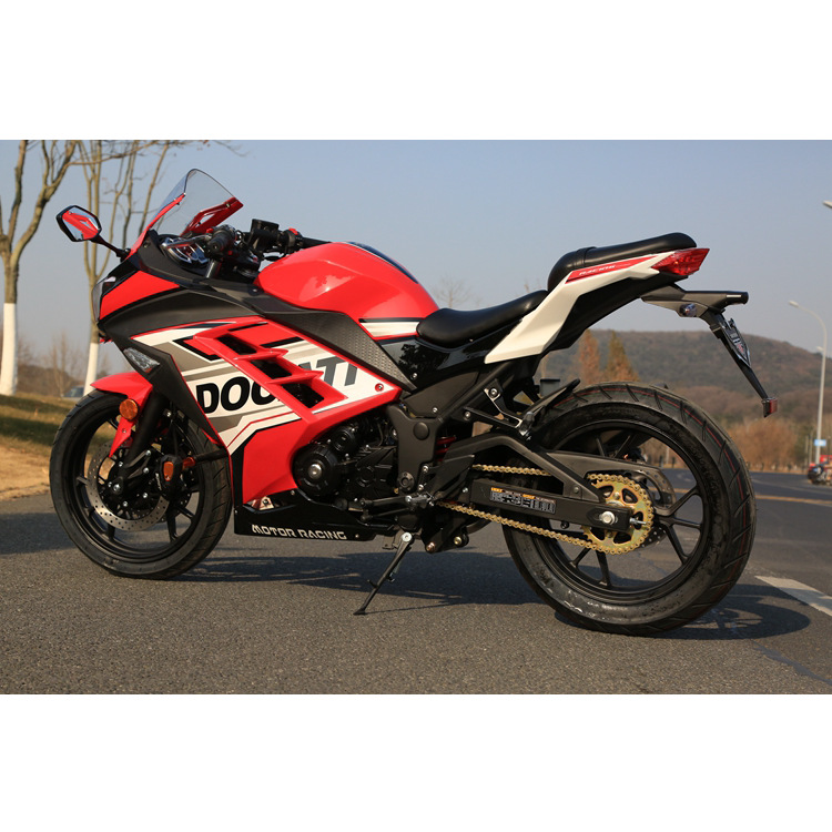 厂家直供大牛摩托车400cc国四电喷赛车重型酷车燃油摩托车跑车