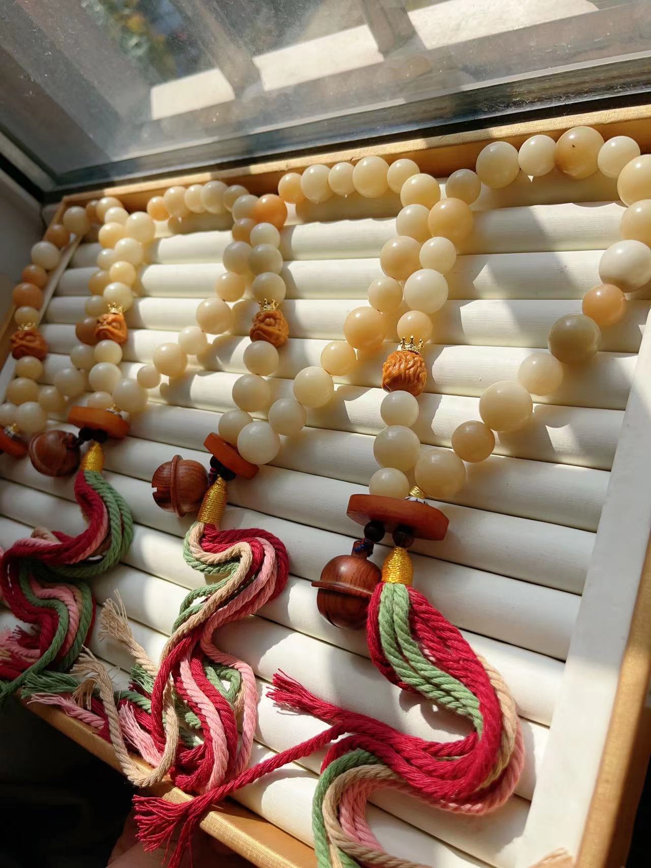 新款饰品驼骨微笑脸手牌搭配驼骨骰子 驼骨隔片铜钱棉绳编织-阿里巴巴