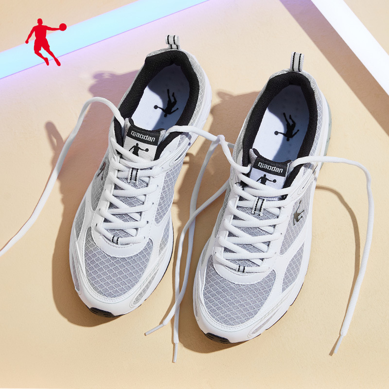 中国乔丹运动鞋男鞋夏季网面透气跑鞋官方轻便跑步鞋休闲鞋成年