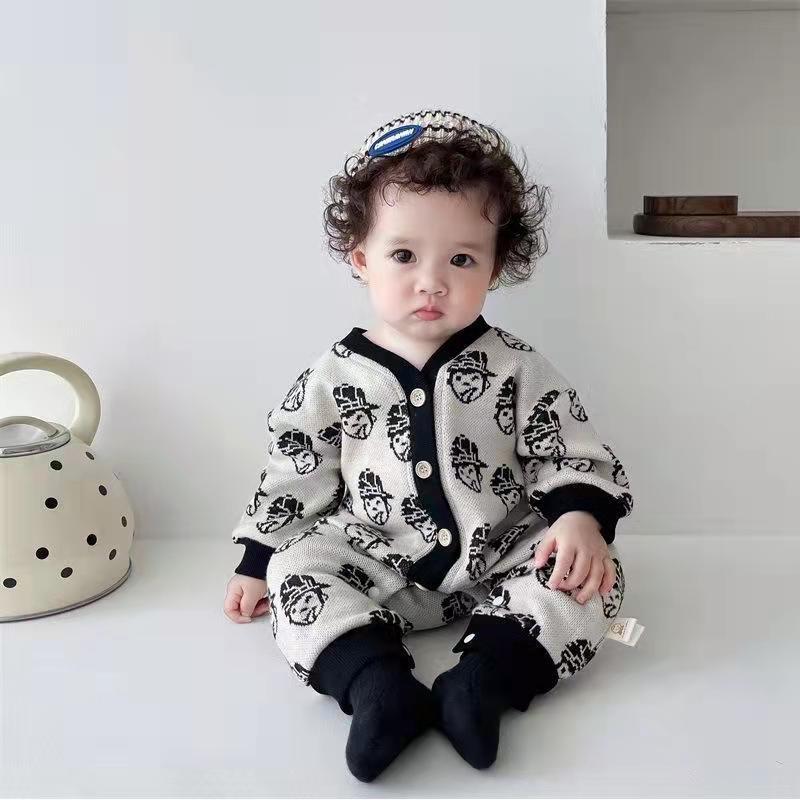 Baby's New Spring and Autumn Cute Cartoon Simple Full Printed Clown Jumpsuit Romper Jumpsuit Baby Clothes