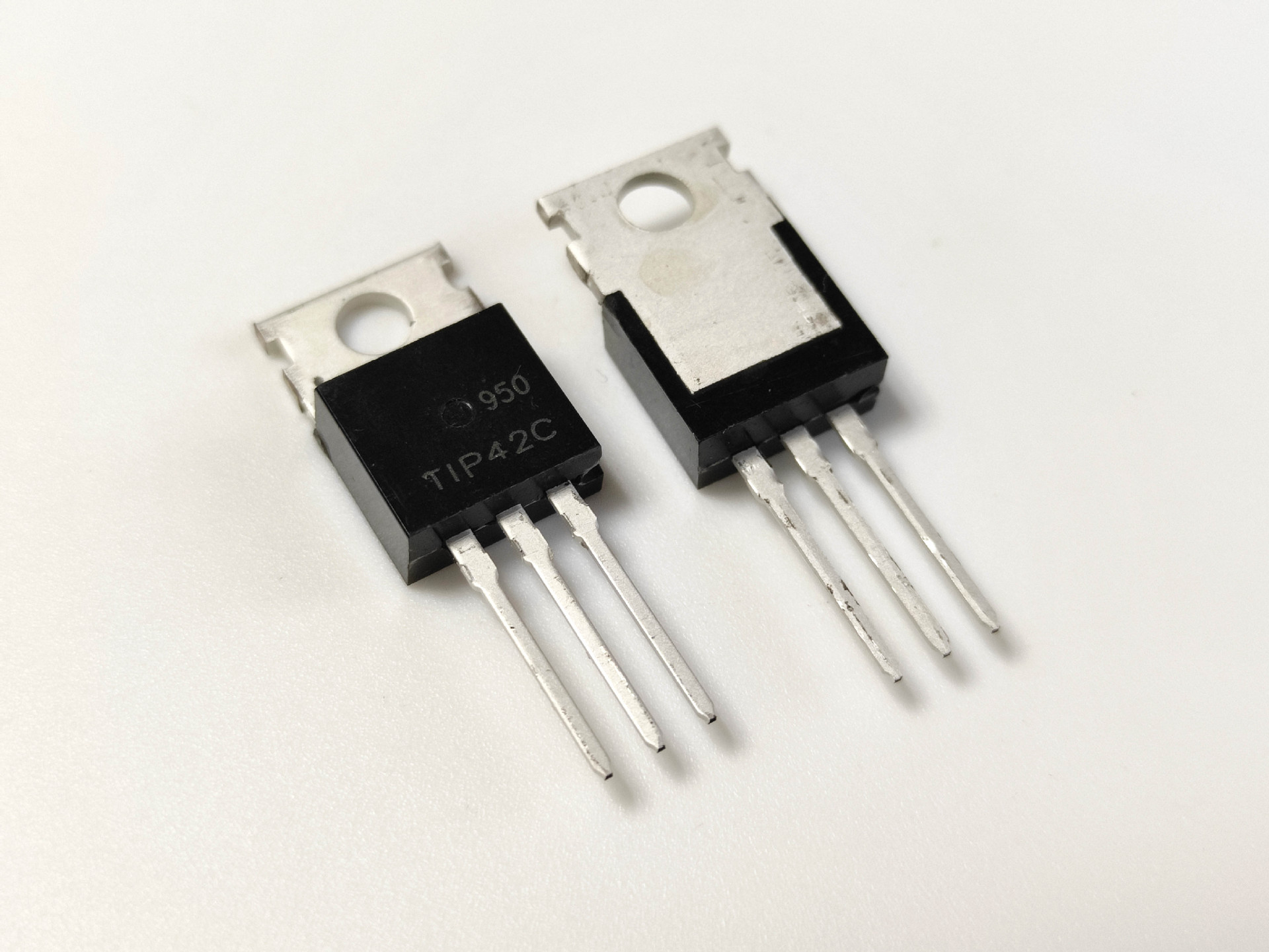 全新现货 tip41c tip42c 直插to-220 功率晶体管 三极管