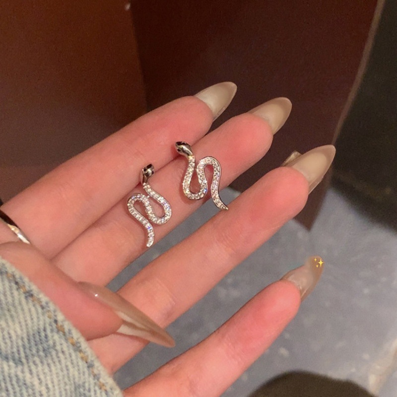 财阀大女主蛇型耳钉小众气质独特耳环设计感高级耳饰女生日礼物